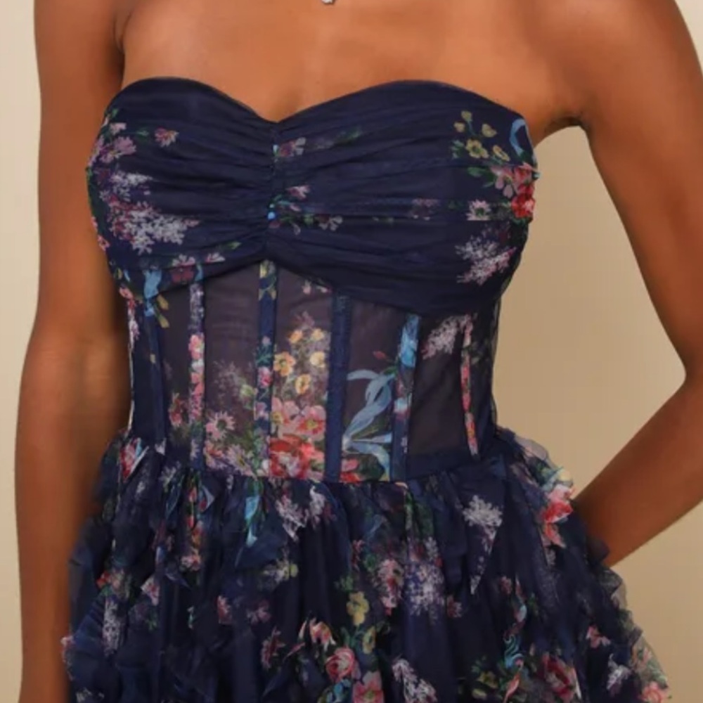Lulu's Floral & Sheer Maxi - Picture 3 of 13